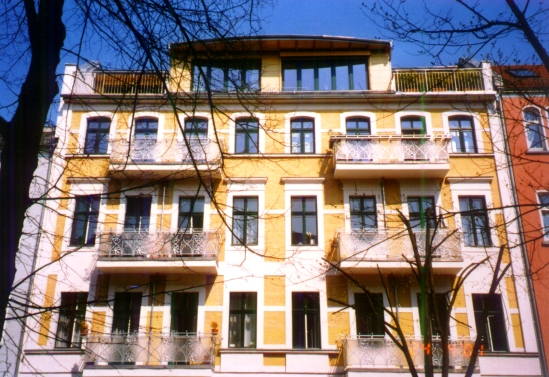 Ernststraße 4